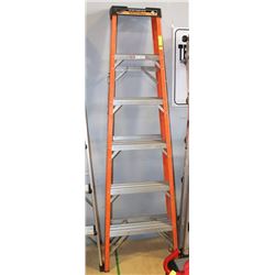 6' FIBERGLASS LADDER
