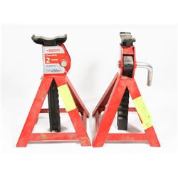 PAIR OF 2 TON VEHICLE STANDS