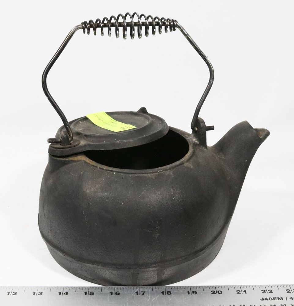 CAST IRON CAMPING KETTLE