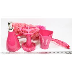 BOX WITH SHOWHOME BATHROOM ACCESSORIES