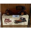 Image 1 : ROAD CLASSICS WOODEN COLLECTIBLE CAR