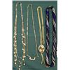 Image 2 : COLLECTION VINTAGE COSTUME JEWELRY