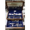 Image 1 : VINTAGE 72 PC ROGERS BROS "DAFFODIL" SILVERPLATE FLATWARE SET IN CANTEEN