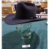 Image 1 : VINTAGE AKUBRA COWBOY HAT