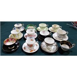 12 CHINA TEACUPS & SAUCERS