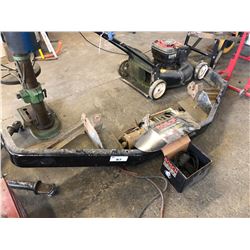 WARN ELECTRIC WINCH WITH REMOTE ON METAL BUSH BUMPER