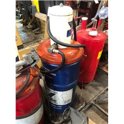 VALVOLINE MOBILE OIL HAND PUMP