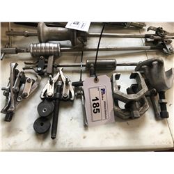 PAIR OF SLIDE HAMMERS & BEARING PULLERS