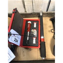 EQUALIZER WINDSHIELD SUPER SCRAPER KIT
