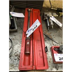 MAC TOOLS 250 LB CAPACITY TORQUE WRENCH