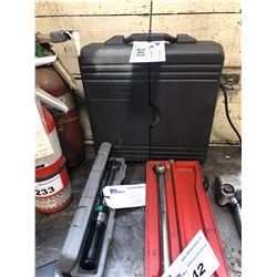 SK TOOLS TORQUE WRENCH & PERFORMANCE TOOL 125 PIECE TOOL KIT