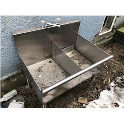 2 BAY STAINLESS STEEL RINSE SINK