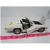 Image 2 : 1967 CHEVROLET (CORVETTE) *WHITE 1/18 NO BOX*