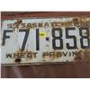 Image 6 : LICENSE PLATES (SASKATCHEWAN) *QTY 5* (1952, FARM 1948, 52, 59, 60)
