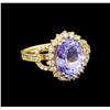 Image 1 : 14KT Yellow Gold 4.45 ctw Tanzanite and Diamond Ring