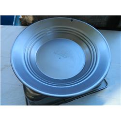 NEW GOLD PAN - ESTWING - METAL - 12"