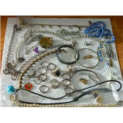 BAG OF ASSORTED JEWELRY - LARGE SELECTION