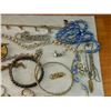 Image 4 : BAG OF ASSORTED JEWELRY - LARGE SELECTION