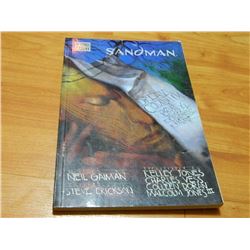 BOOK - THE SANDMAN - DREAM COUNTRY - SIGNED INSIDE