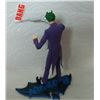 Image 3 : HUSH ACTION FIGURE WITH BATMAN STAND - JOKER
