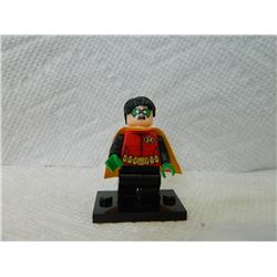 LEGO TINY FIGURE - ROBIN - WITH STAND & CAPE