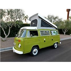 1977 VOLKSWAGEN BUS VANAGON