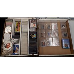 LOT OF COLLECTIBLES