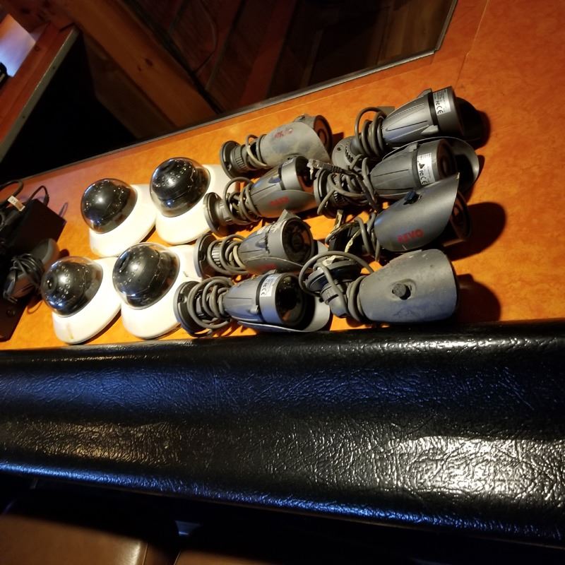 REVO 12 CAMERA SECURITY SYSTEM W/CAMERAS