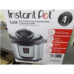 Instant Pot Pressure Cooker 6 in 1 multi use programmable / 6 quart Stainless