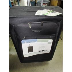 New Forcast Linden 28inch expandable Spinner Luggage / 159.99 tags