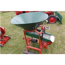 MASSEY HARRIS GRINDING MILL