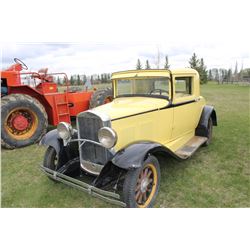 1930 DURANT 2 DOOR CAR