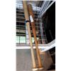 Image 1 : 2 BASEBALL BATS LOUSVITTE SLUGGER SIGNATURE SERIES AND RAWLING BAT