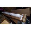 Image 1 : 2 BOXES OF FLOURESCENT LIGHTS