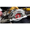 Image 2 : DEWALT CIRCULAR SAW