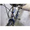 Image 2 : BLUE AND WHITE NOCCO BIKE