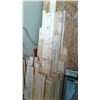 Image 3 : 44 PIECES OF 4 TO 6 FOOT ASSORTED SIZE LUMBER