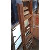 Image 2 : 6FT WOODEN LADDER