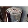Image 2 : 5 FOOT AREA CARPET