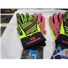 Image 2 : 2 NEW PAIRS OF RAZORBACK HEAVY DUTY COLD WEATHER WORK GLOVES