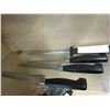 Image 1 : 3 HENCKELS KNIVES AND STEEL