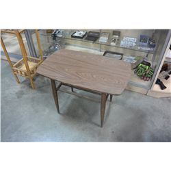 SMALL ENDTABLE