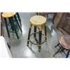 Image 1 : RATTAN STOOL