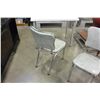 Image 4 : 2 VINTAGE CHAIRS