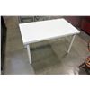 Image 1 : IKEA TABLE
