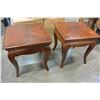 Image 4 : PAIR OF MODERN END TABLES