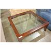 Image 1 : 4X4 FOOT GLASSTOP COFFEE TABLE