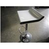 Image 2 : WHITE AND GREENS SIDE GAS LIFT BAR STOOL RETAIL $149