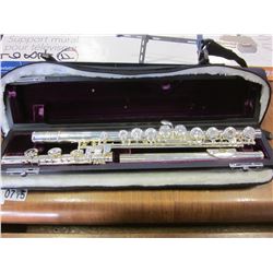 TREVOR JAMES FLUTE IN HARD CASE W/ SOFT CASE