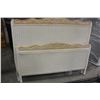 Image 2 : WICKER QUEEN SIZE BED FRAME